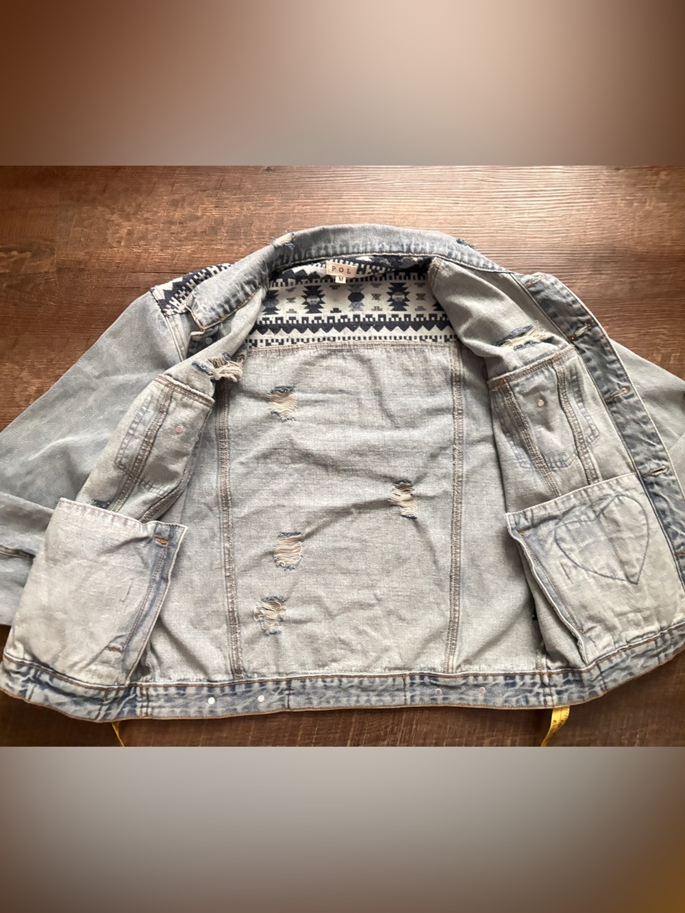 POL Clothing Distressed Denim Trucker Jacket Southwest Aztec Heart sz M - Picture 7 of 12